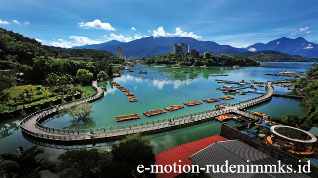 Sun Moon Lake: Keindahan Danau Ikonik di Jantung Taiwan
